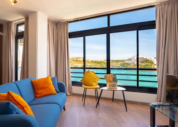 Apartamento Shoreline Hideaway - Cross Over To The Beach! *